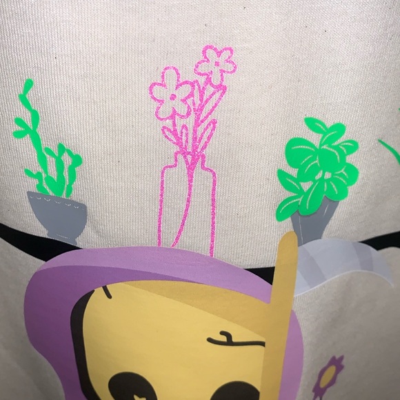 NEW!! “WHERE I KILL MY PLANTS” tee - Picture 4 of 7